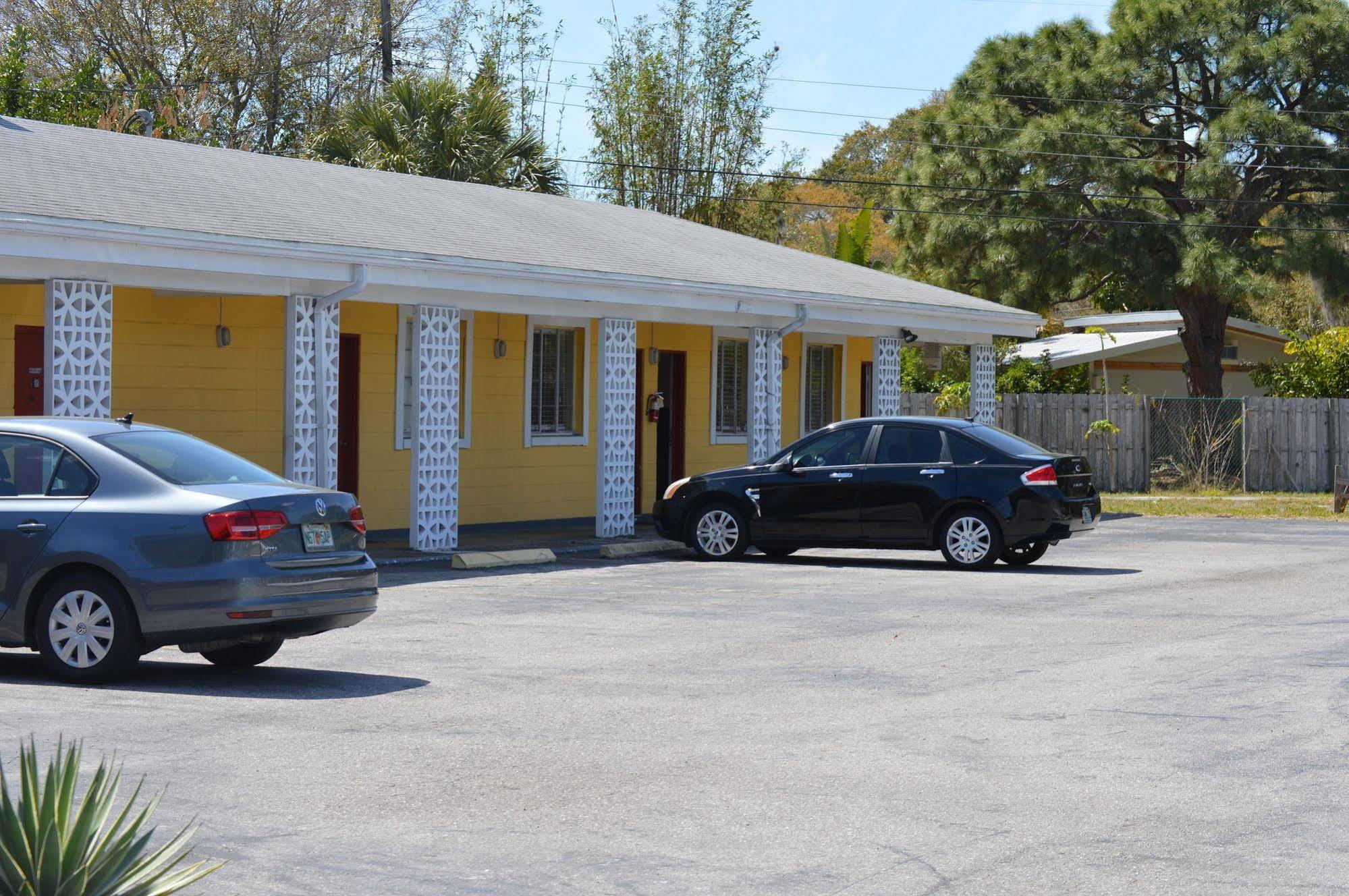 Siesta Inn Sarasota - Indian Beach Экстерьер фото